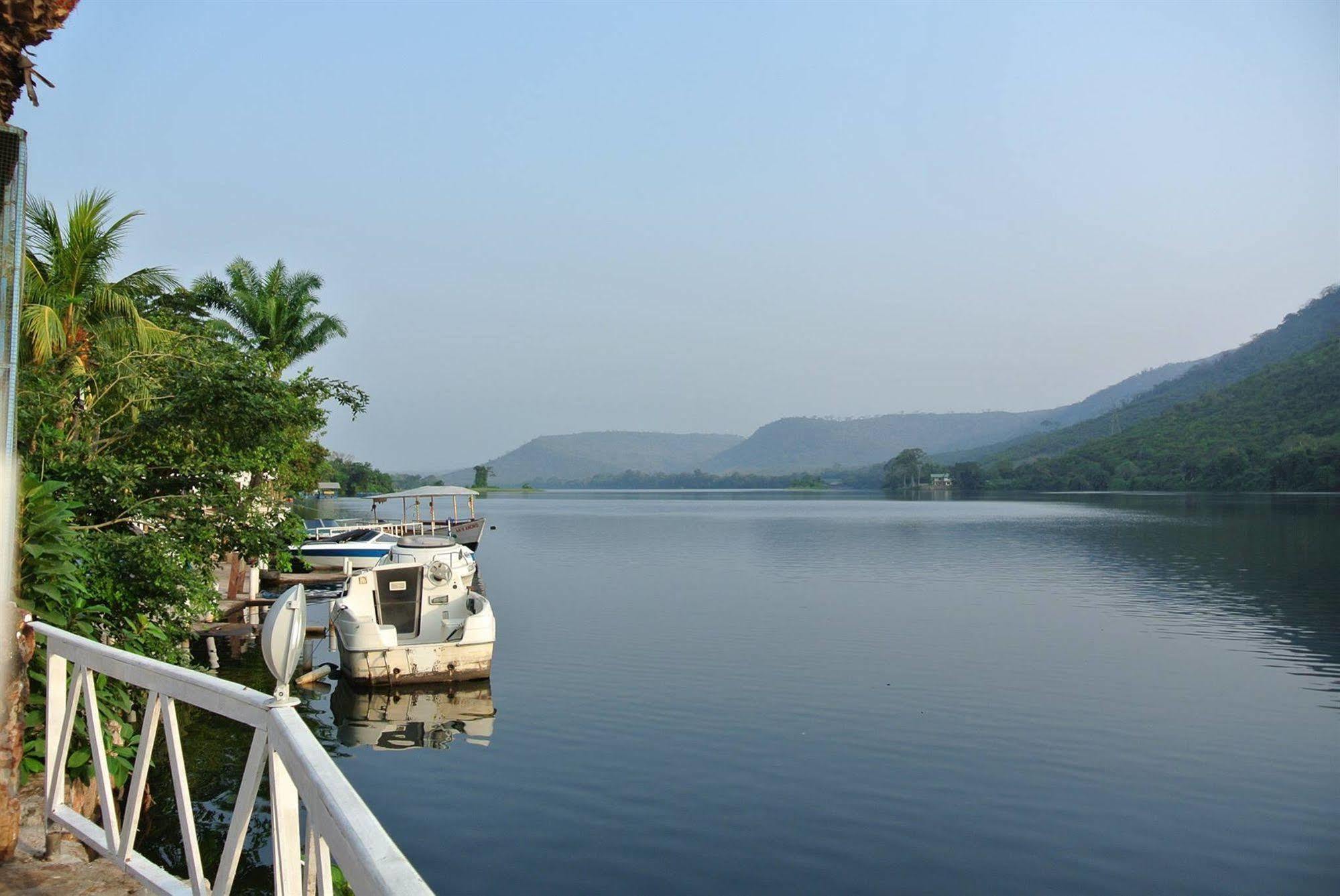 Akosombo Continental Hotel Zewnętrze zdjęcie